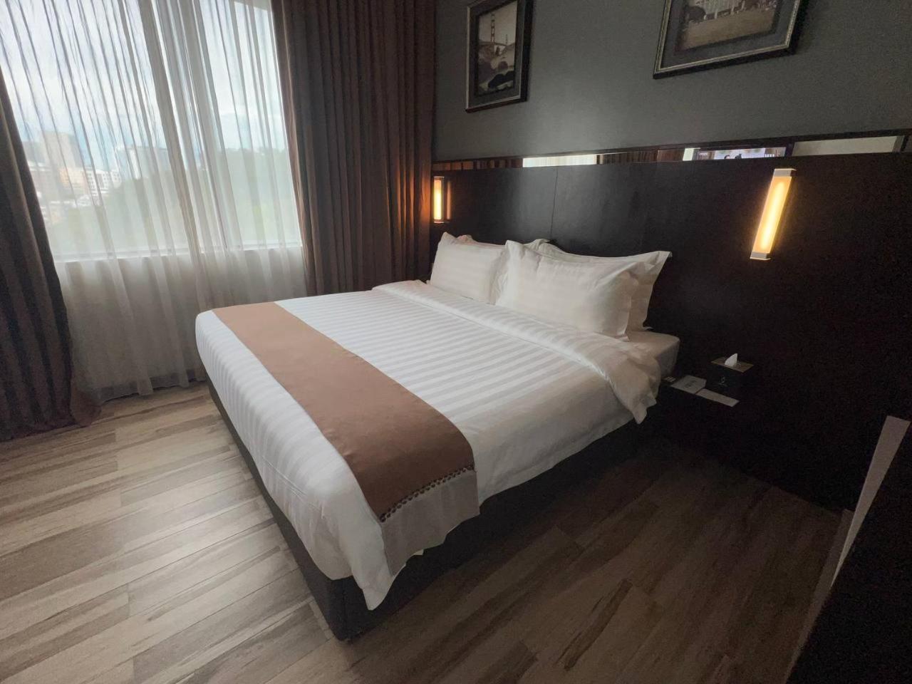 Hotel Dreamtel Kota Kinabalu Exterior foto